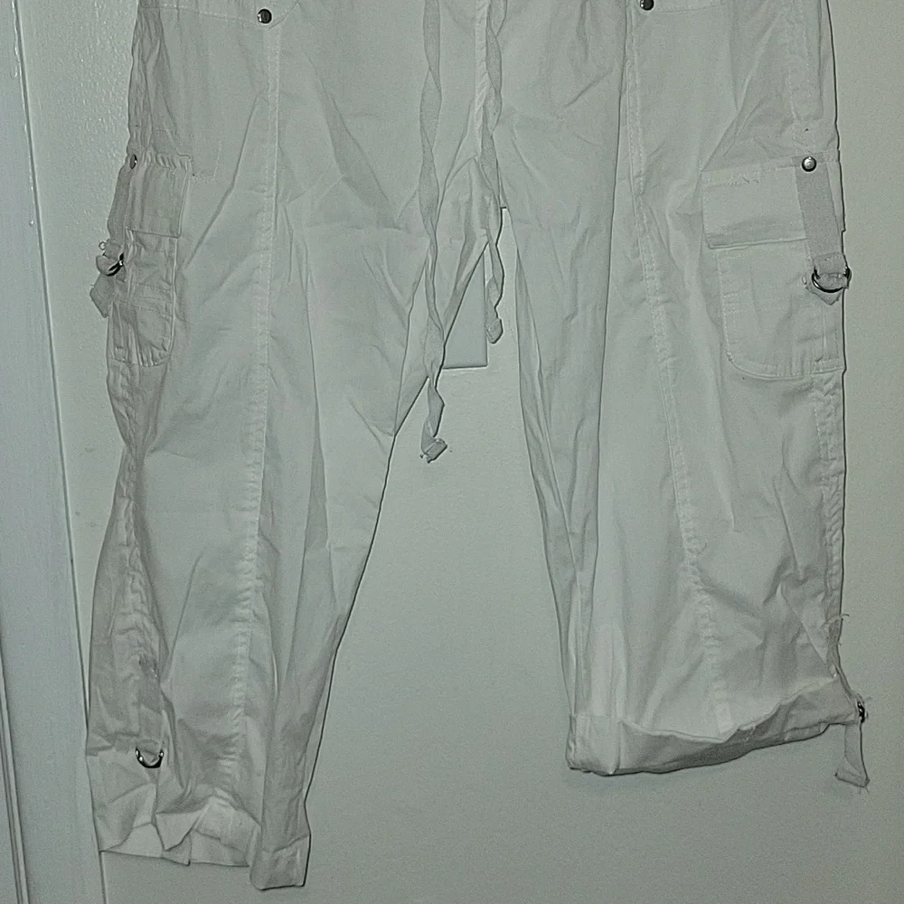 Woman's pants - Picture 2 of 5